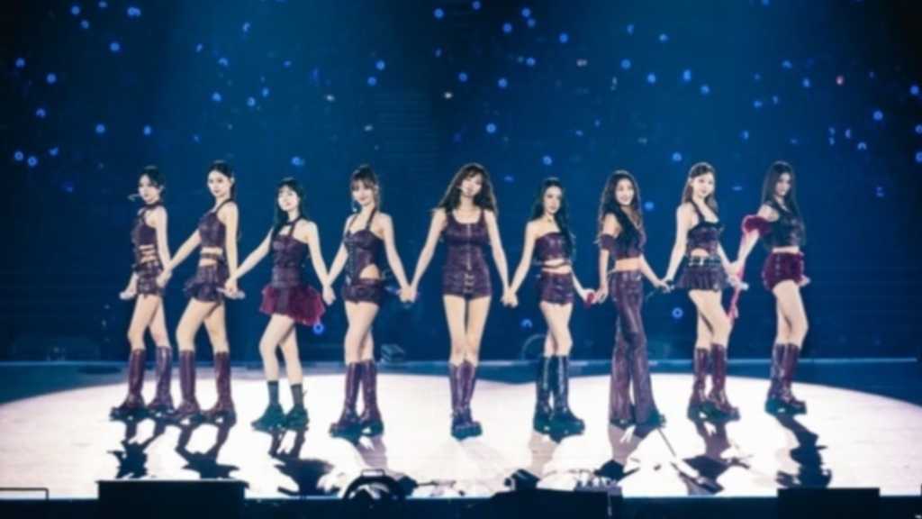 TWICE、約1年間にわたるワールドツアーが韓国でフィナーレ!9人の固い絆も「TWICEであることが誇らしい」