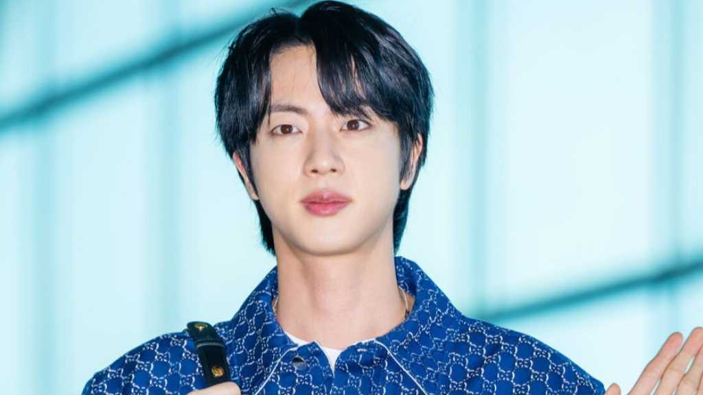BTS ジン、愛らしい親子の姿が話題に！秋夕を迎えファンに挨拶