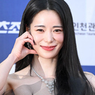 【PHOTO】イム・ジヨンからシン・イェウンまで「第2回青龍シリーズアワード」レッドカーペットに登場
