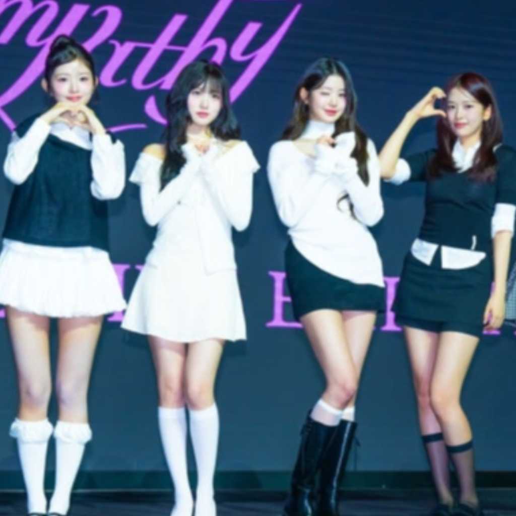 IVE、7月30日に開催されるサッカーのハーフタイム公演に出演決定「楽しみにしてほしい」