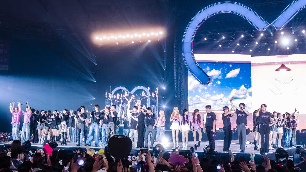 【REPORT】「SMTOWN LIVE」東京ドーム公演で95,000人が熱狂！日本の大バズリ曲カバーやサプライズ発表も