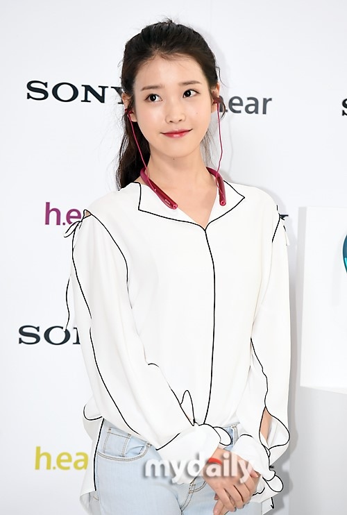PHOTO】IU、SONY KOREAの発売記念イベントに出席“さらに輝きを増した 
