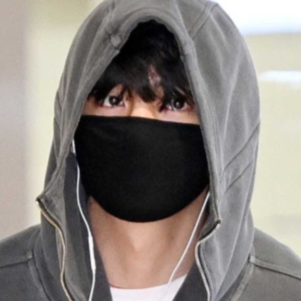 【PHOTO】BTSのV、海外スケジュールを終えてアメリカから帰国(動画あり)