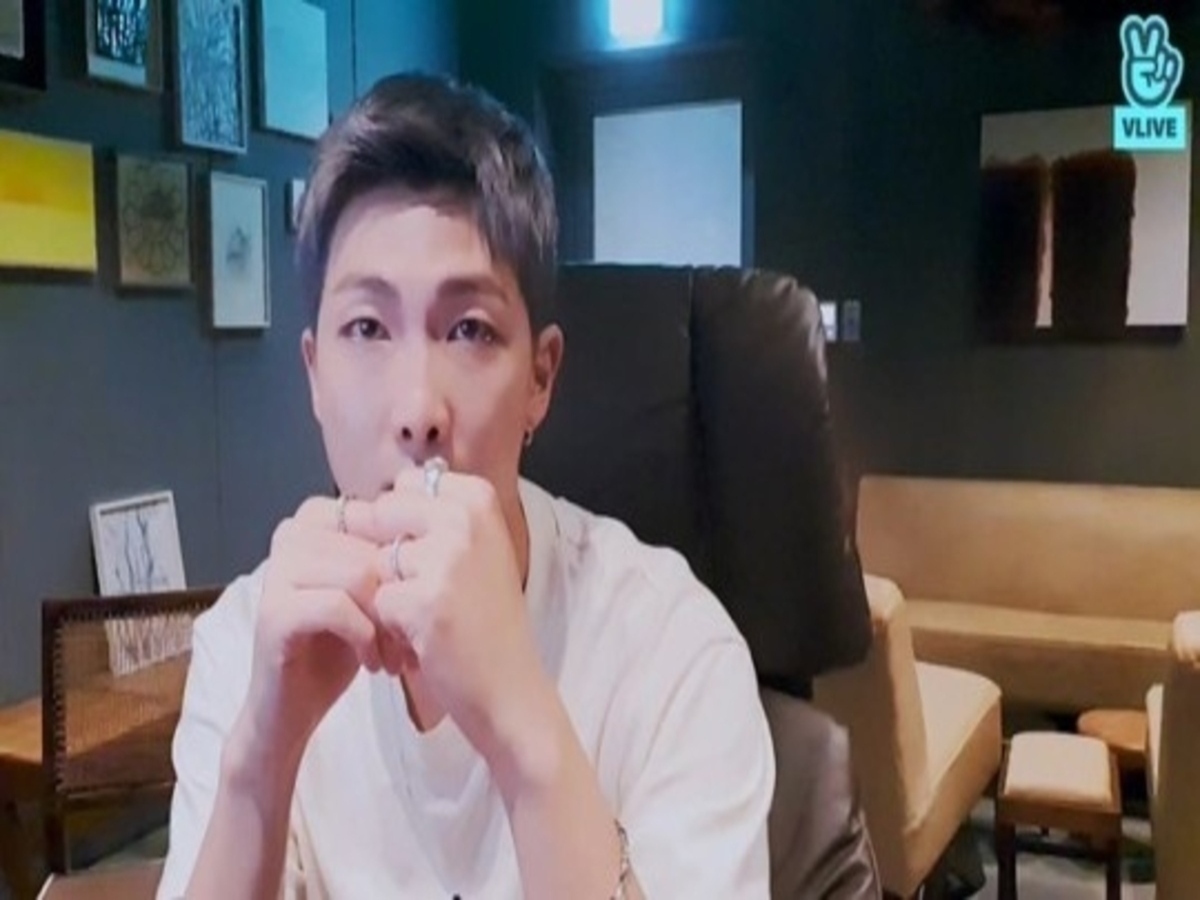 Bts 防弾少年団 のrm 爽やかな短髪に絶賛の声 生配信で明かしたイメチェンの理由 動画あり Kstyle