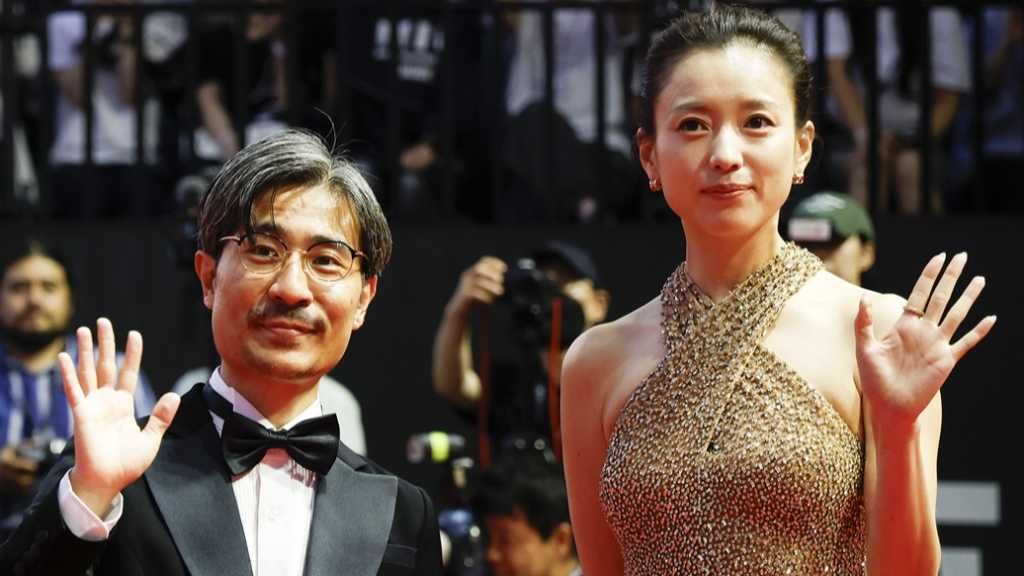 ハン・ヒョジュ、月川翔監督と「釜山国際映画祭」開幕式に登場！小栗旬と共演の「匿名の恋人たち」に期待