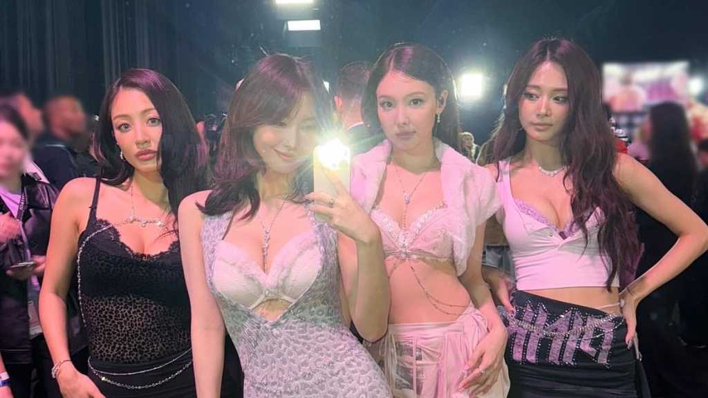 TWICE「ヴィクトリアズ・シークレット」のショーにセクシーな衣装で登場！4人での初パフォーマンスが話題