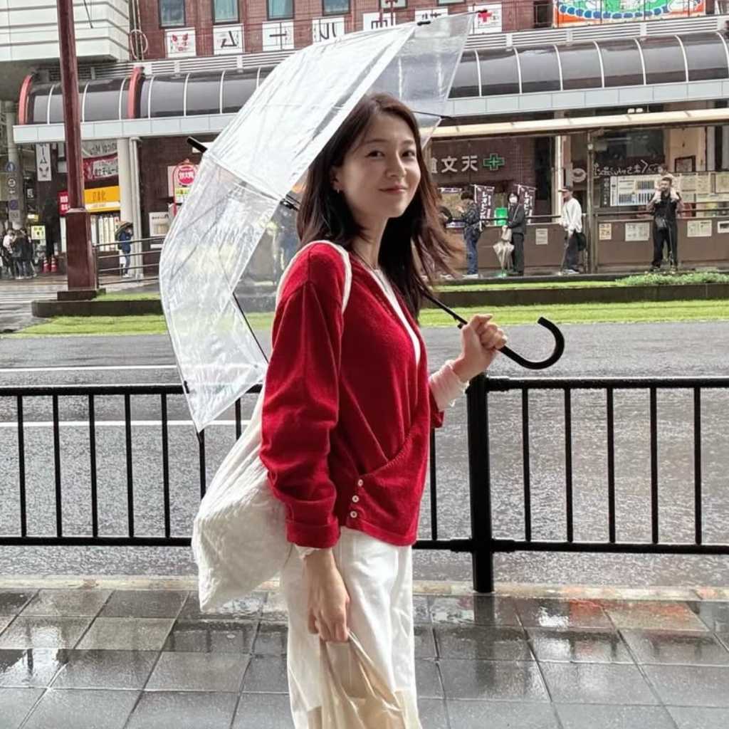 ペク・ジニ、鹿児島旅行を満喫！来日ショットで清純な美貌をアピール