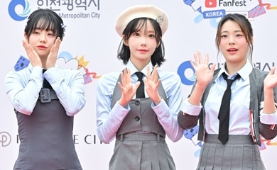 【PHOTO】QWERからRaonまで「YouTube FanFest Korea 2024」レッドカーペットに登場