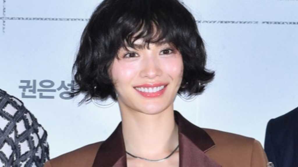 ナナ、新曲「GOD」がKBS放送不適格判定に“低俗な表現が使用された歌詞”