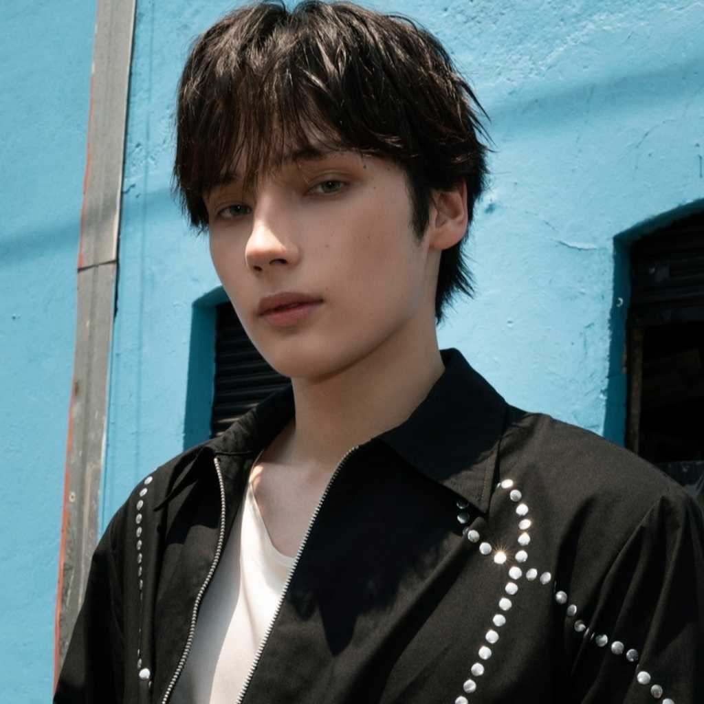 TXT ヒュニンカイ、女性を介抱する映像がSNSで拡散…熱愛説を自ら否定「多くの誤解を招いて申し訳ない」