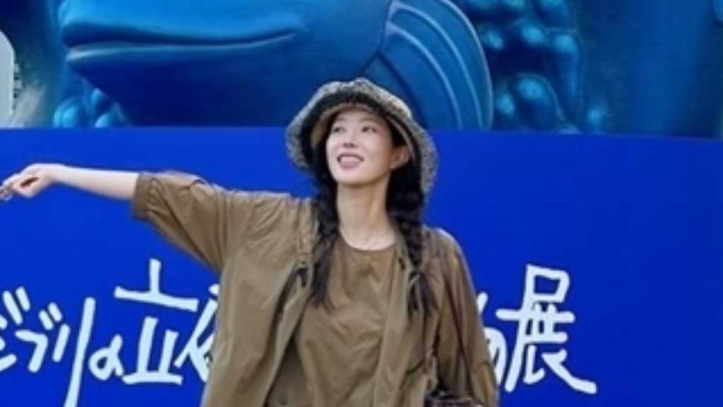 イム・スヒャン、日本でジブリを満喫！変装せずに展覧会へ