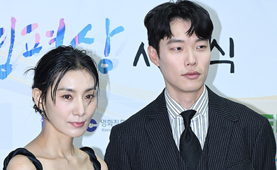 【PHOTO】リュ・ジュンヨル＆キム・ソヒョンら「第43回韓国映画評論家協会賞」レッドカーペットに登場