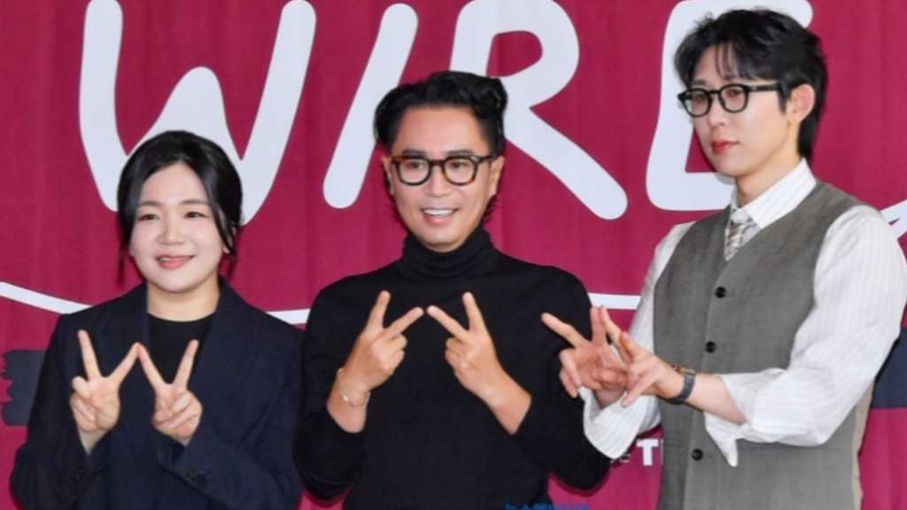 【PHOTO】CODE KUNST＆チョン・ジェヒョン、新番組「LIVE WIRE」記者懇談会に出席