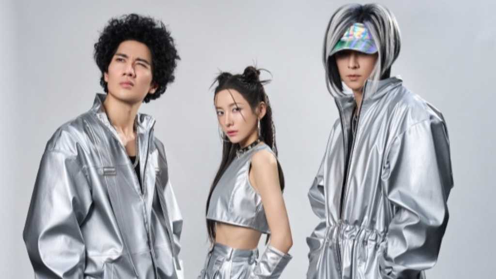 カン・ドンウォン＆オム・テグら、銀髪やアフロヘアに大胆イメチェン！劇中のコンセプトフォト話題