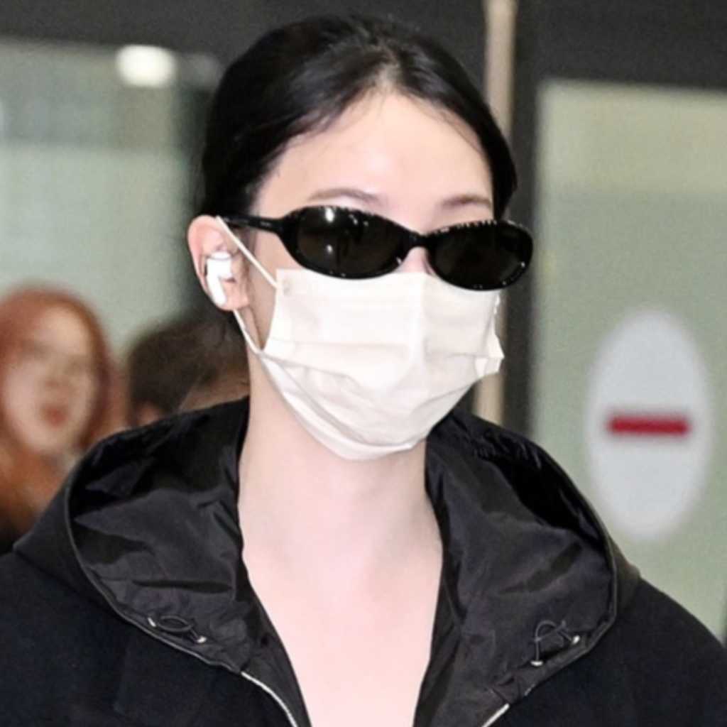 【PHOTO】aespaのKARINA、海外スケジュールを終えて韓国に到着（動画あり）