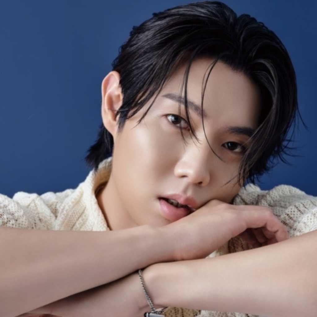 ソン・テジン、創刊37周年を記念したグラビア公開！今後の目標語る「音楽業界に名を刻みたい」