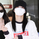 【PHOTO】TWICE、日本ツアーの東京公演を終えて韓国へ…マスク越しでもわかる美しいビジュアル（動画あり）