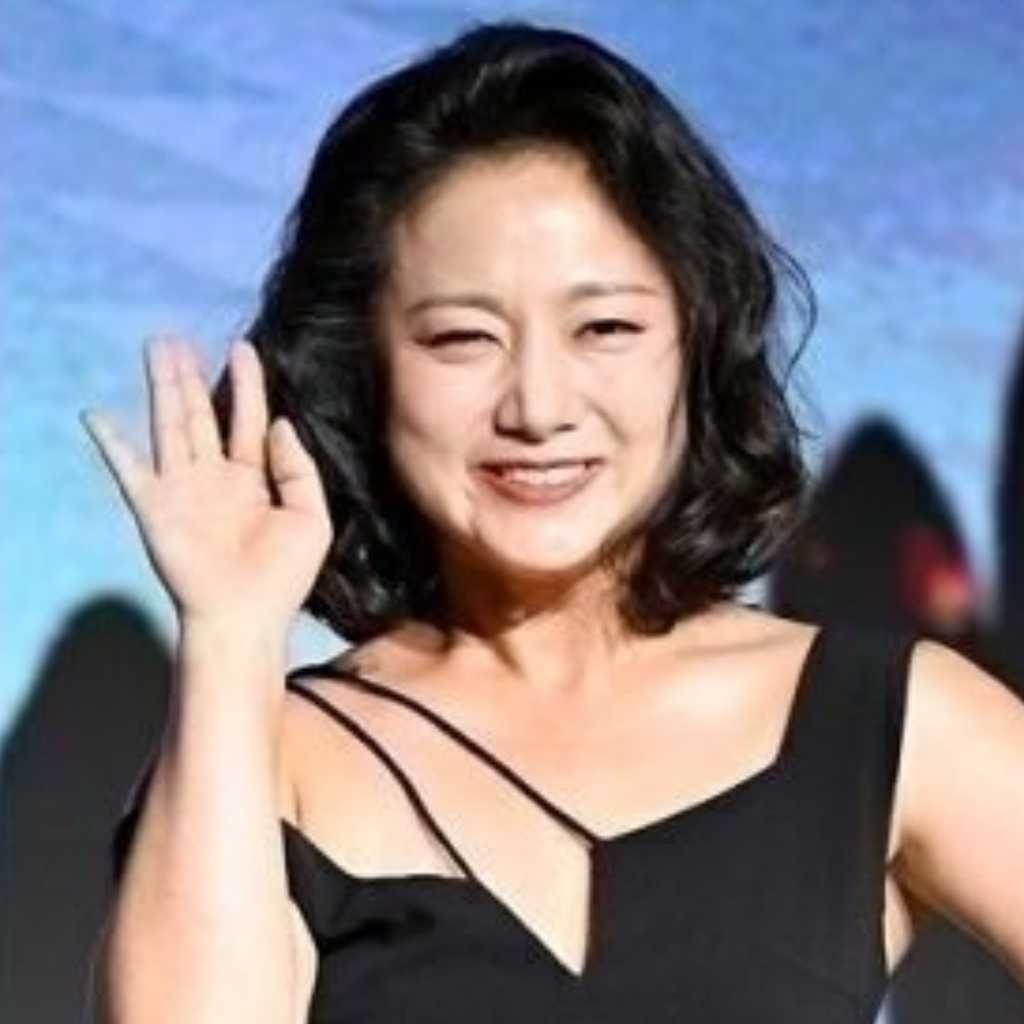 パク・ナレらに対する違法医療行為の疑い…“注射おばさん”が約9時間の警察調査を受ける「今度はお前たちの番」