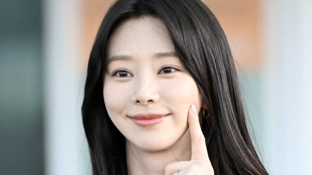 【PHOTO】イ・ジュビン、海外スケジュールのためタイへ出国(動画あり)