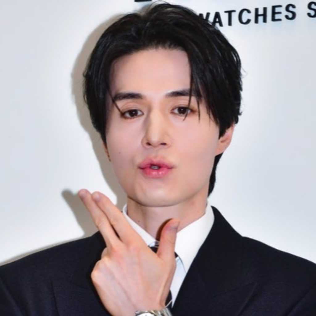 【PHOTO】イ・ドンウク＆シン・イェウン、時計ブランド「TISSOT」のイベントに出席