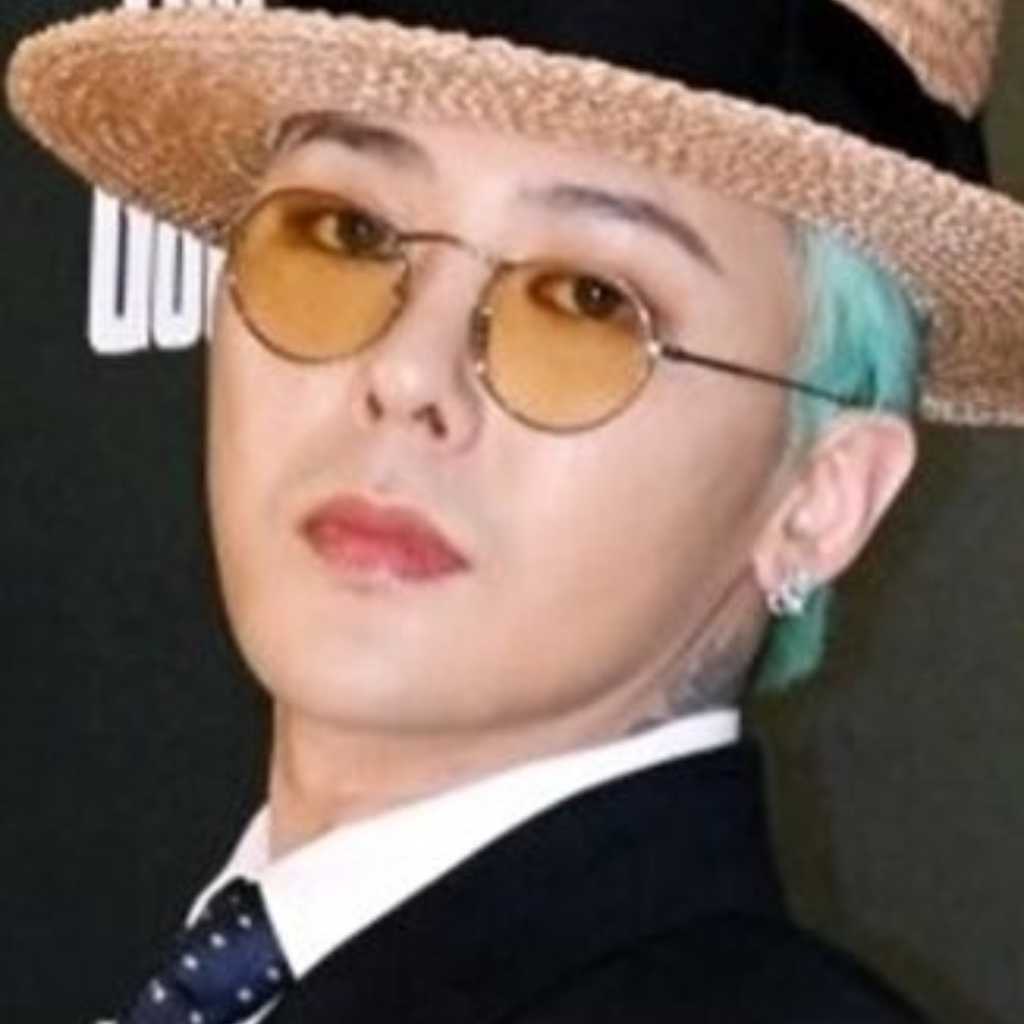G-DRAGON、後輩Vinceにダメ出し！？ユーモアあふれる会話が話題に