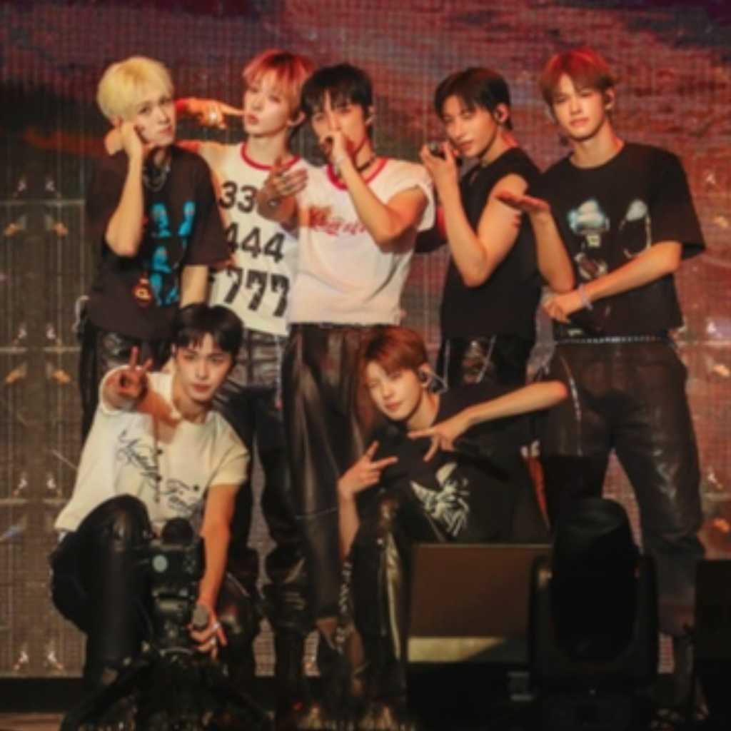 NEXZ、思わず涙も…デビュー後初の韓国単独コンサートが成功裏に終了「夢に向かって一緒に走っていこう」