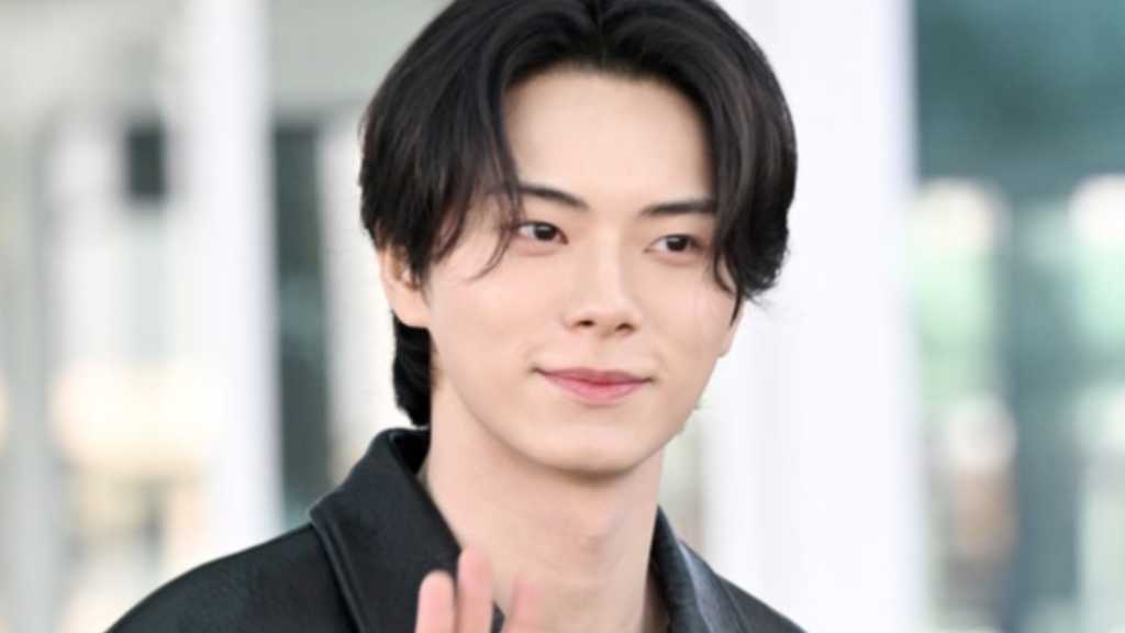 【PHOTO】イ・チェミン、海外スケジュールのため出国