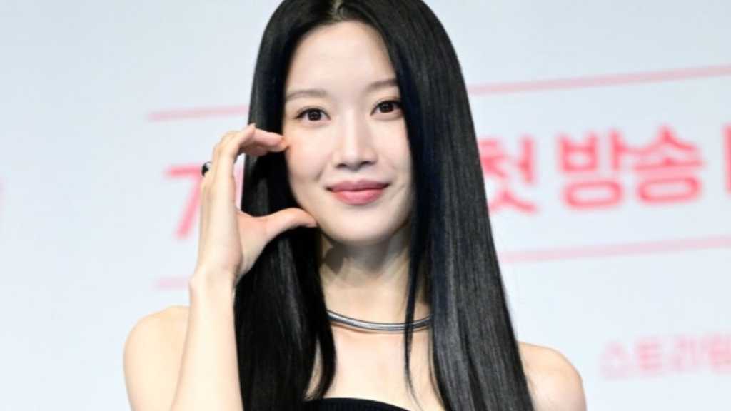 「女神降臨」ムン・ガヨン、東京公演も！デビュー後初のアジアファンミツアーが決定