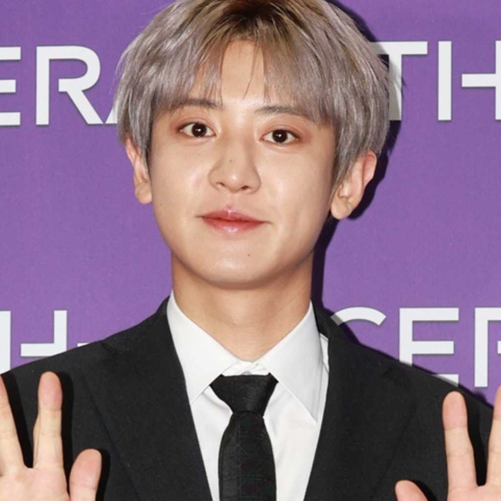 EXO チャンヨル、2ndミニアルバム「Upside Down」スケジュールポスターを公開