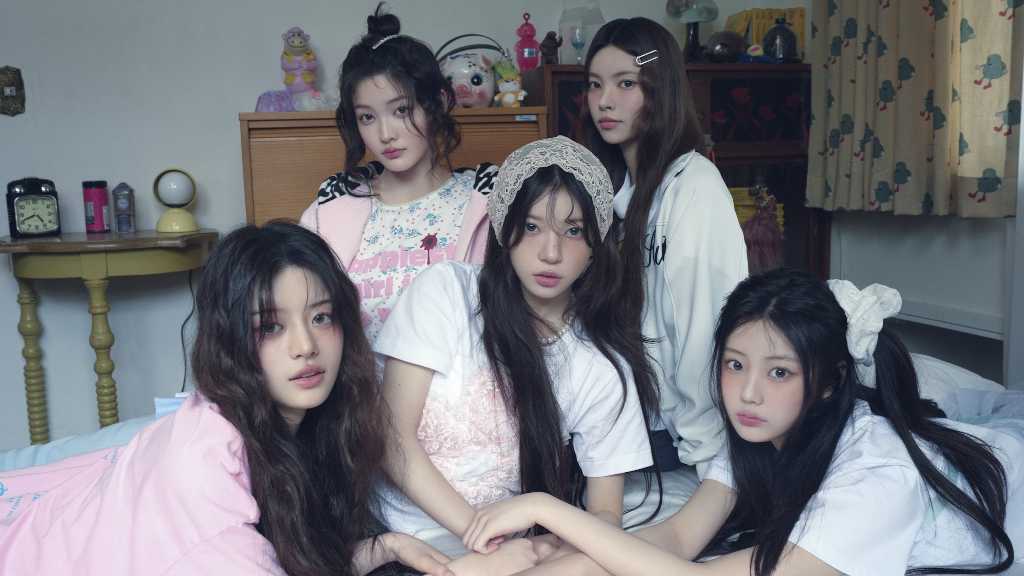 ILLIT、1stシングル「時よ止まれ」トラックリスト公開…紫 今＆乃紫が楽曲制作