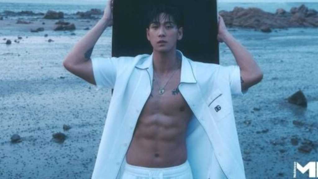 ベクホ、引き締まった腹筋に釘付け！久しぶりにNU'ESTの楽曲を披露も“過去と現在が出会った”