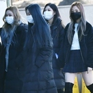 【PHOTO】aespa、ラジオ番組の収録に参加…遠くからも分かる抜群のスタイル