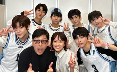 NCT NEW TEAM、リクのいとこ・高橋愛＆あべこうじ夫妻との記念ショットを公開「来てくれてありがとう」