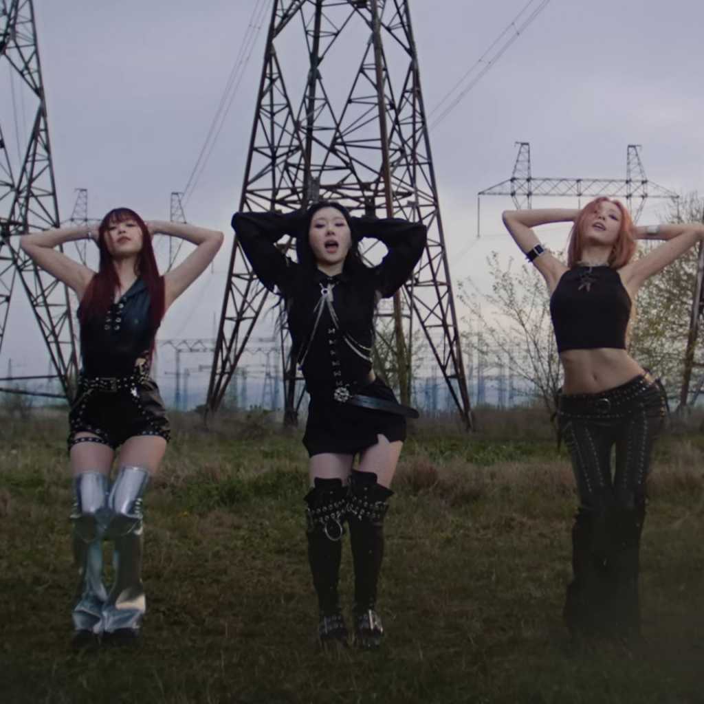 ITZY、タイトル曲「Girls Will Be Girls」MV公開…ダイナミックなパフォーマンスを披露