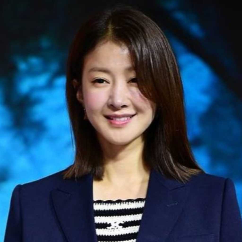 イ・シヨン、離婚を発表…9歳年上の実業家との結婚から8年