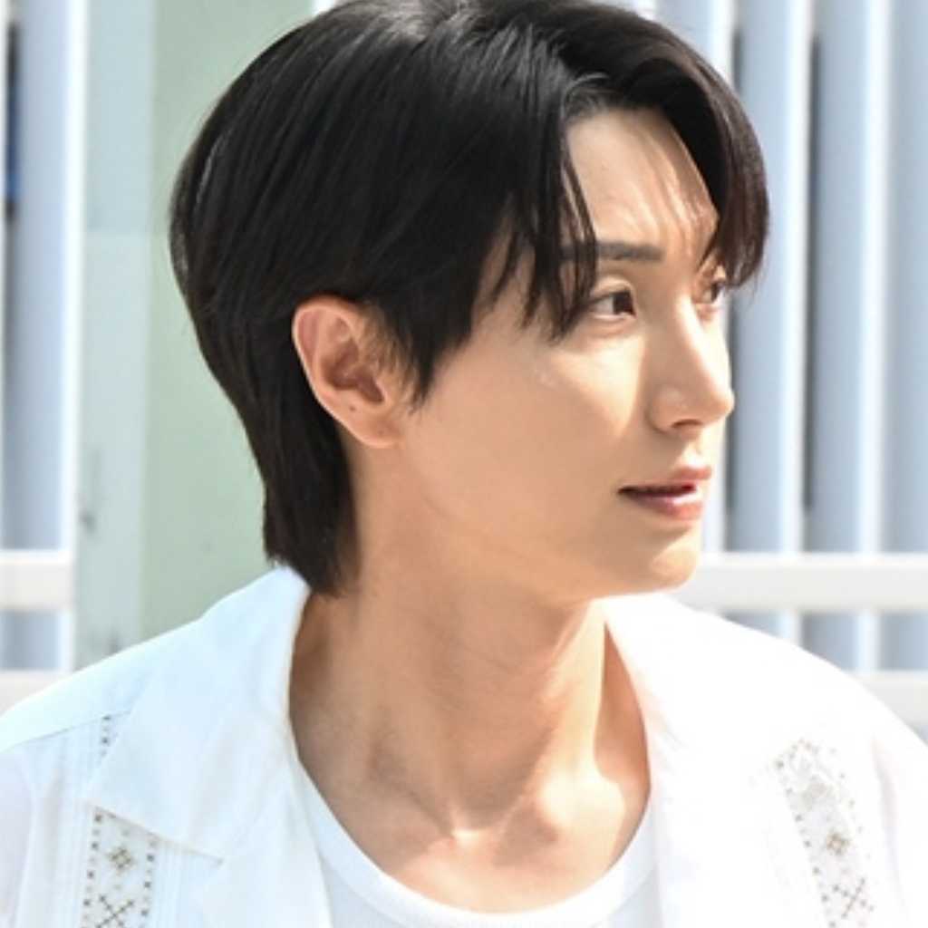 【PHOTO】SUPER JUNIOR イトゥク、海外スケジュールのため出国
