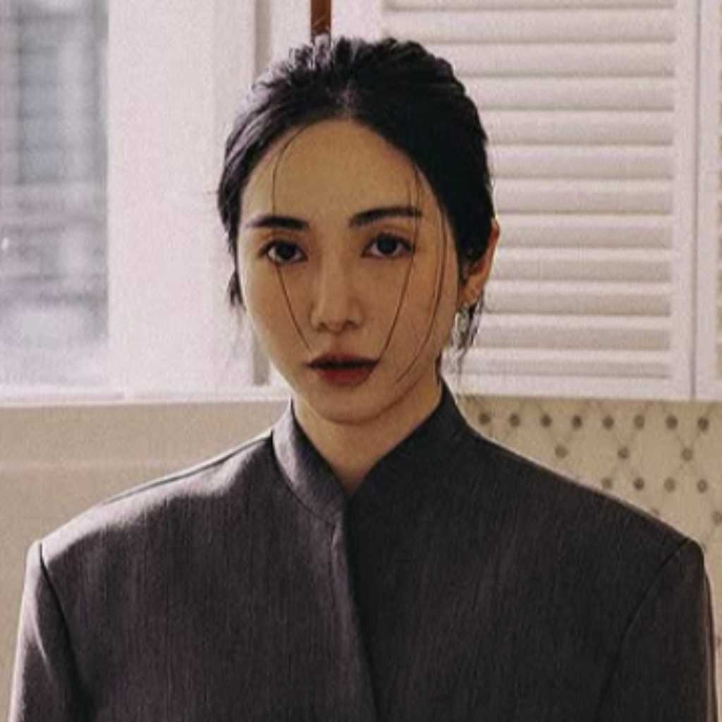 AOA出身ミナ、元日未明に極端な選択を試みたか…意味深コメントにファンの心配続く「さようなら」