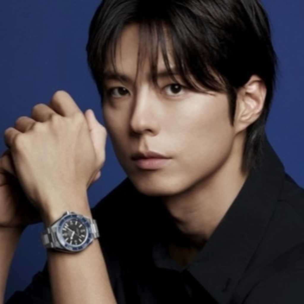 パク・ボゴム「OMEGA」のグローバルブランドアンバサダーに就任！唯一無二の存在感をアピール