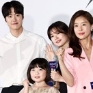 【PHOTO】チョン・ソミン＆5urprise コンミョンら、映画「色男ホ・セク」レッドカーペットイベントに出席