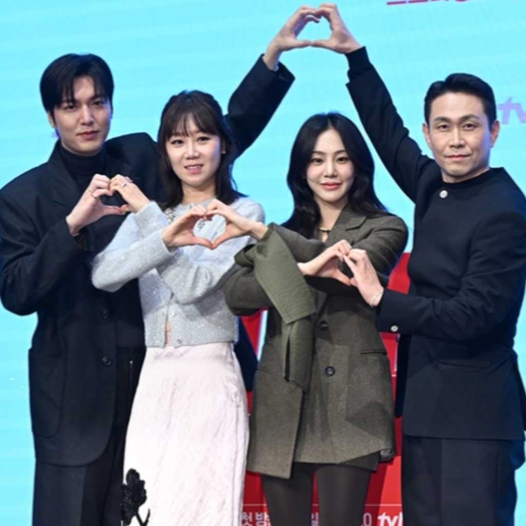 【PHOTO】イ・ミンホ＆コン・ヒョジンら、新ドラマ「星がウワサするから」制作発表会に出席