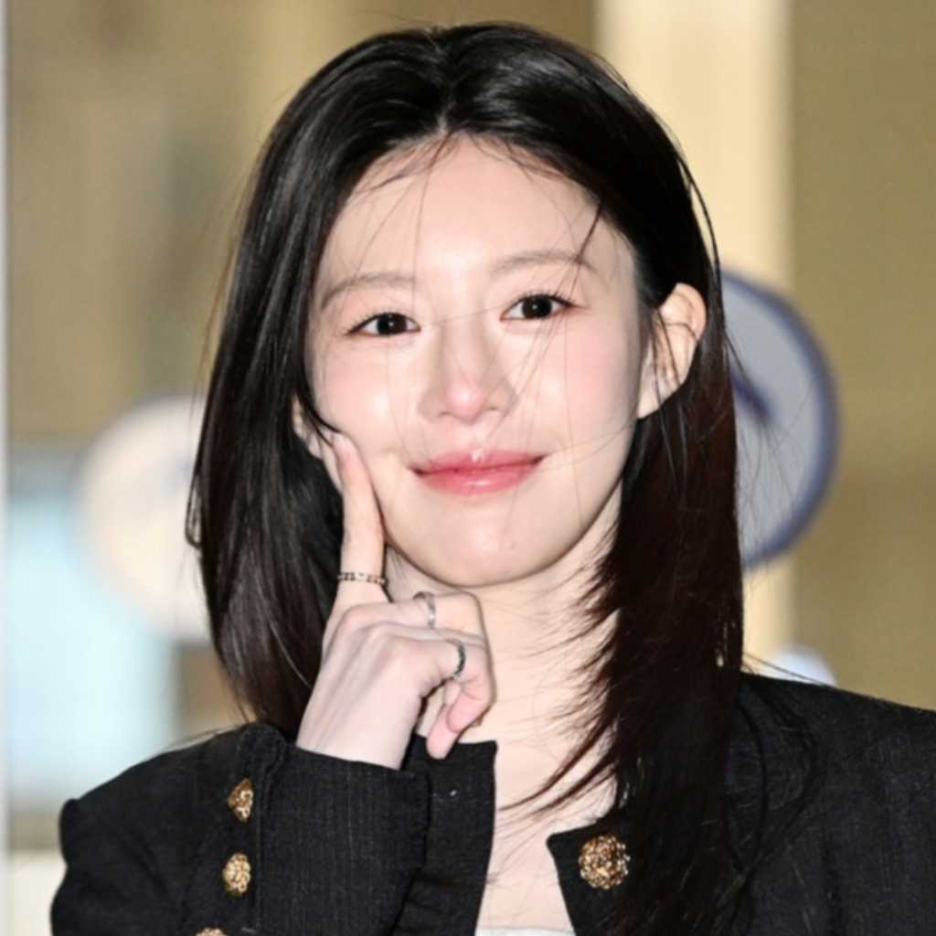 【PHOTO】コ・ユンジョン、海外スケジュールのため出国（動画あり）