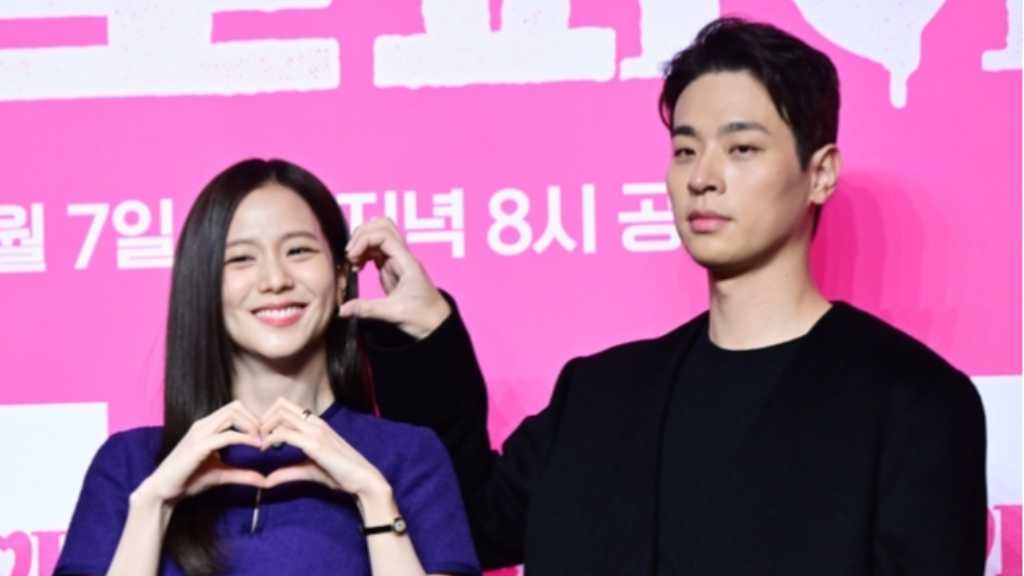 パク・ジョンミン＆BLACKPINK ジス、恋人役で再会！「キム・ゴウンを通してサインをもらった」