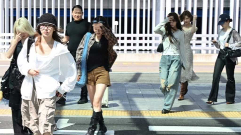 【PHOTO】NMIXX、海外スケジュールのためマレーシアへ出国（動画あり）