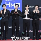 【PHOTO】WEi「Hanteo Music Awards 2022」レッドカーペットに登場