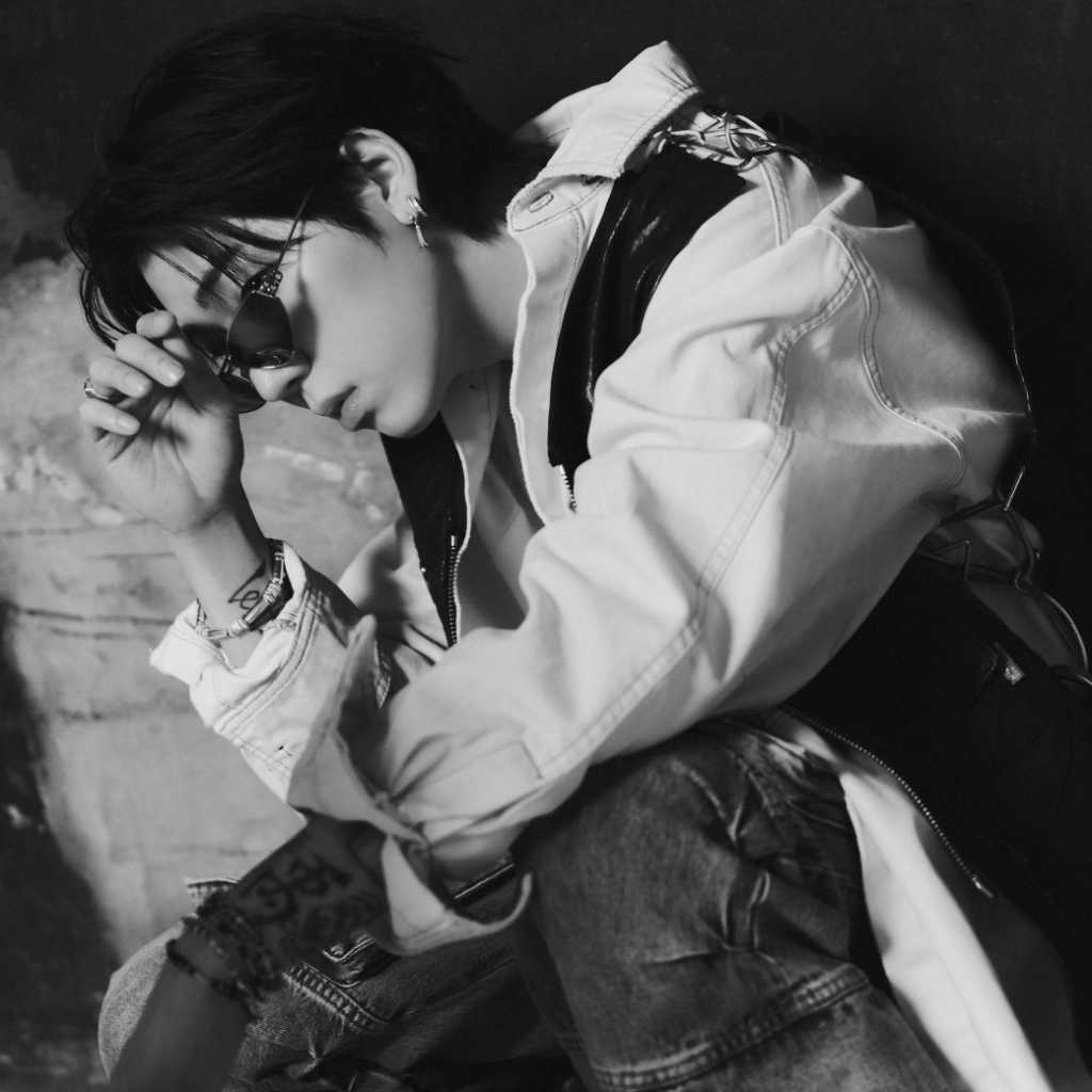Block B ジコ、BLACKPINK ジェニーとのコラボ曲「SPOT!」がSpotifyで累計再生回数3億回を突破!