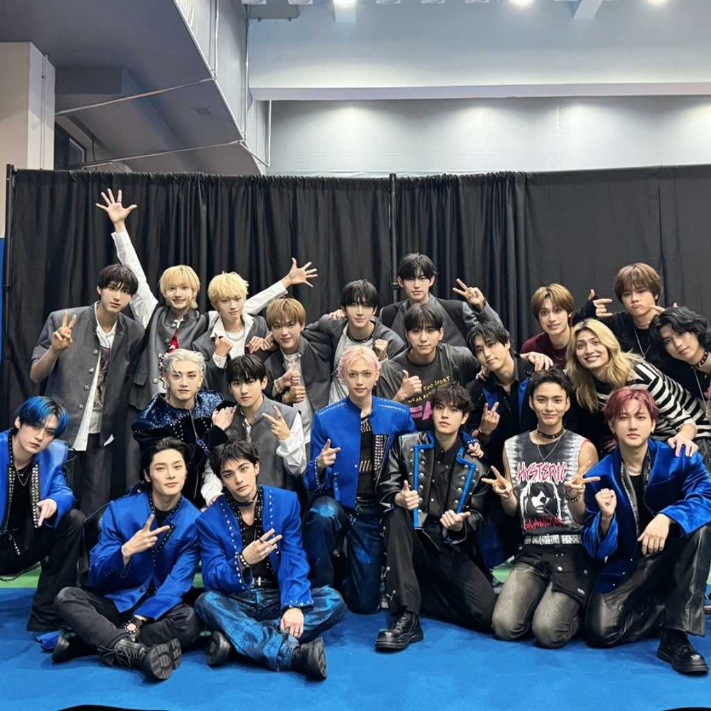 世界のK-POPファン集結!Stray KidsからIVEまで「2025 K-WORLD DREAM AWARDS」受賞の喜びを明かす