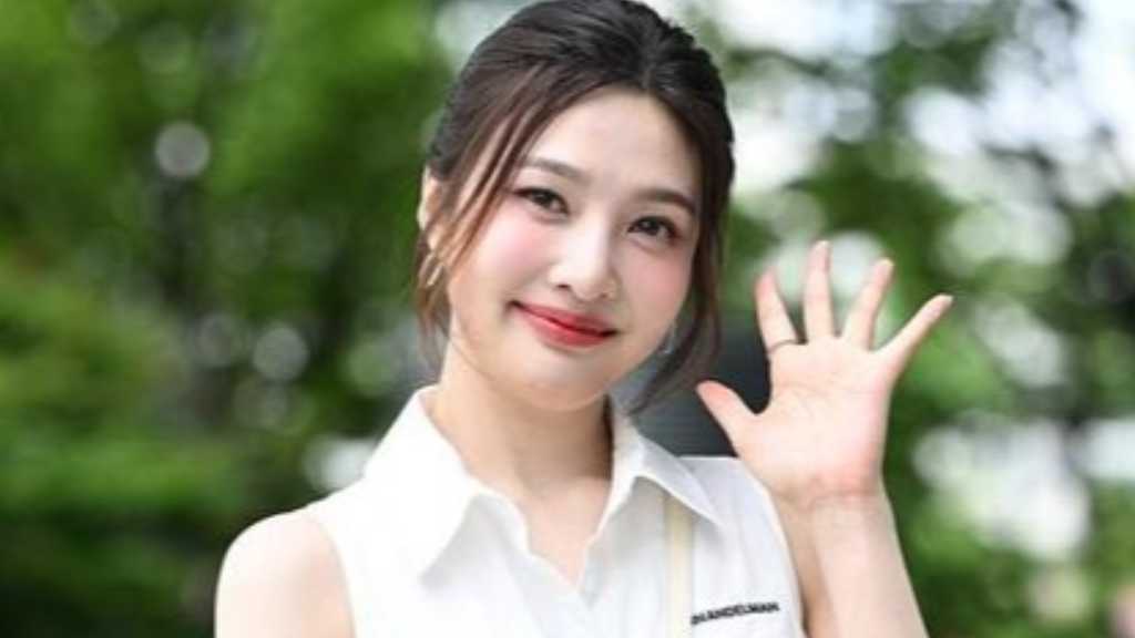 Red Velvet ジョイ、1stミニアルバム「From JOY, with Love」8月18日にリリース