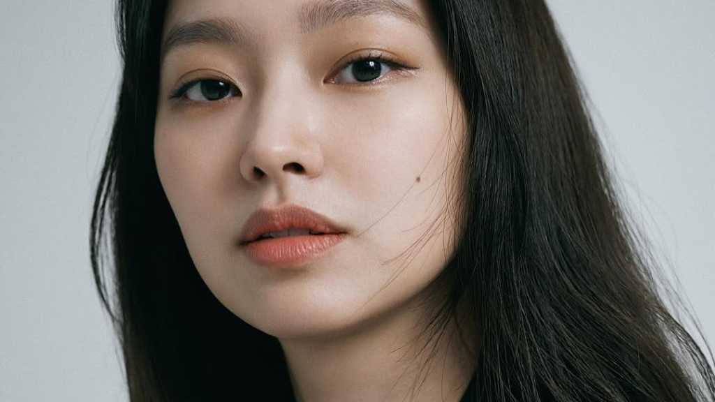 女優チェ・ユファ、第1子出産を報告!可愛らしい写真も公開「よく生まれてきたね」