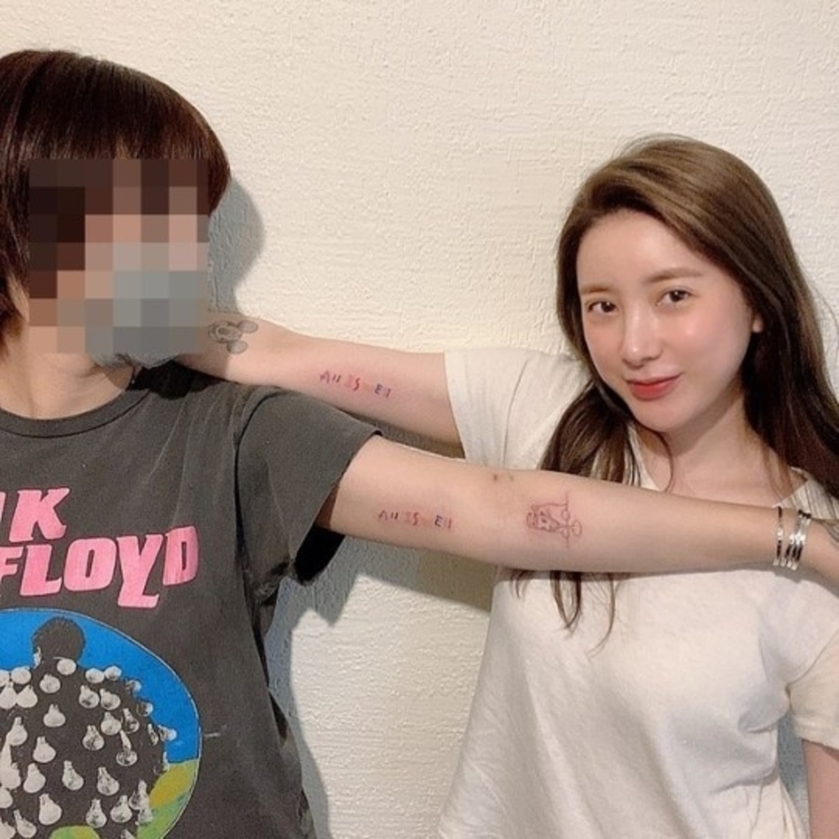 ソ イニョン 友人とのペアタトゥーに盗作疑惑が浮上 Snsで謝罪 Kstyle