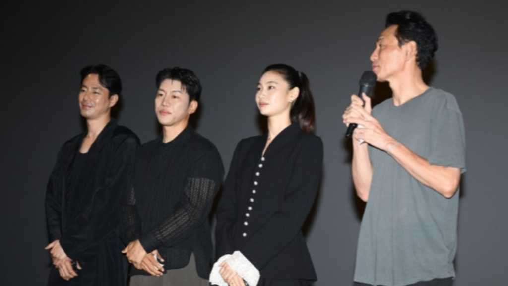 【PHOTO】ファン・ジョンミン&チョ・インソンら、映画「ホープ」舞台挨拶に出席